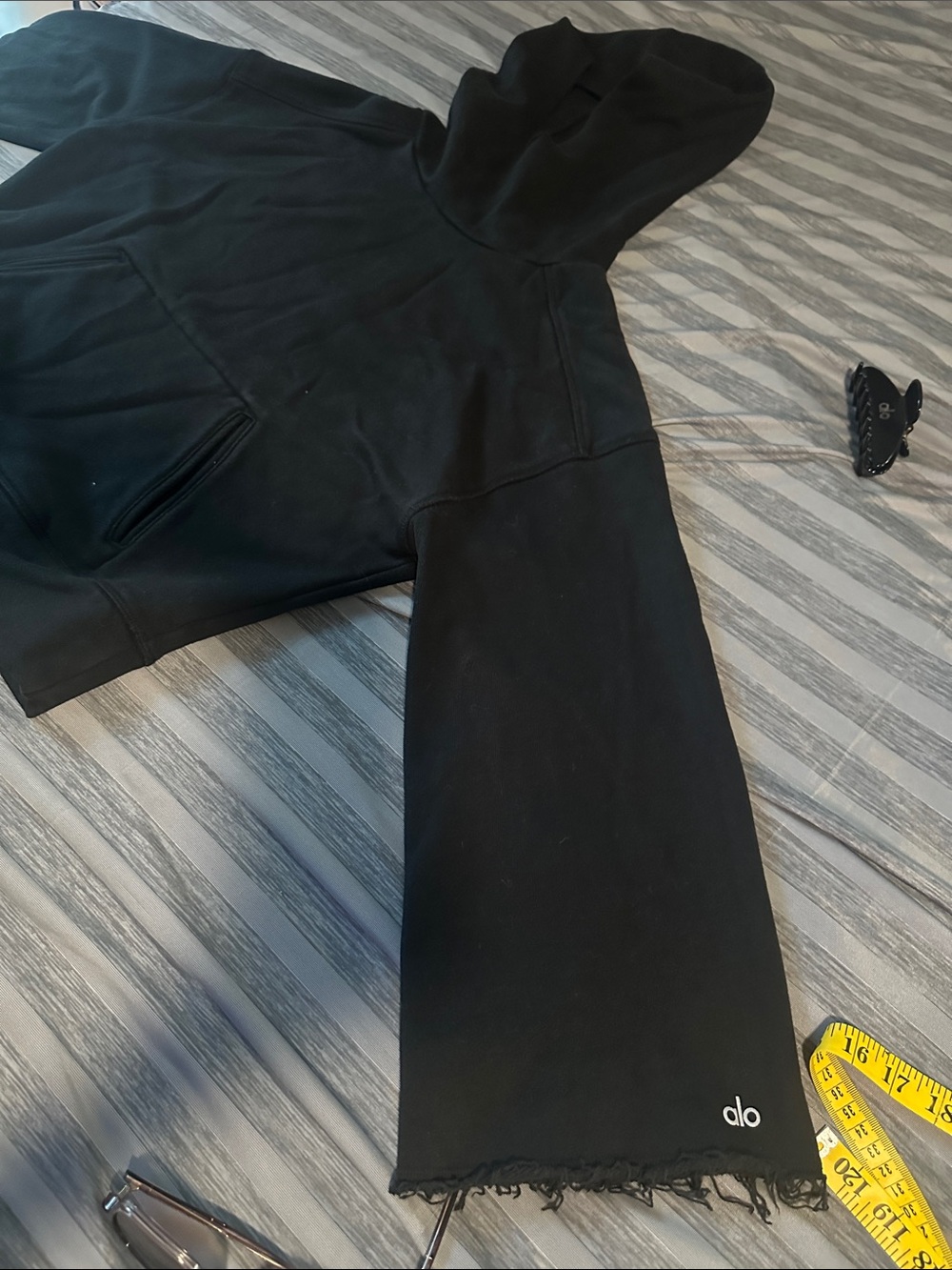 Women’s Alo Yoga Black Hoodie Sz XS oversized - Picture 2 of 8